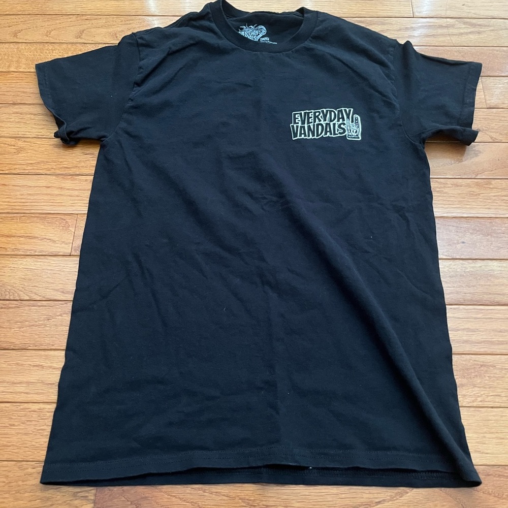 Everyday Vandals Tee- Size S